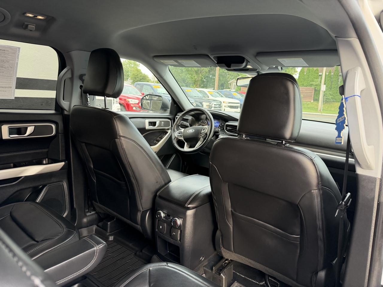 Ford Explorer XLT AWD 2021