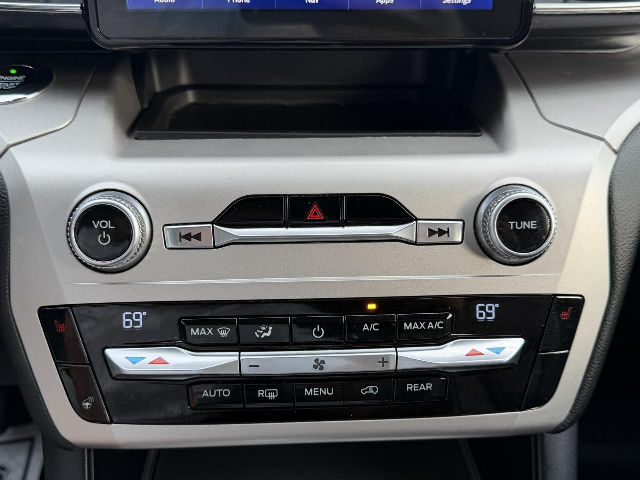 Ford Explorer XLT AWD 2021