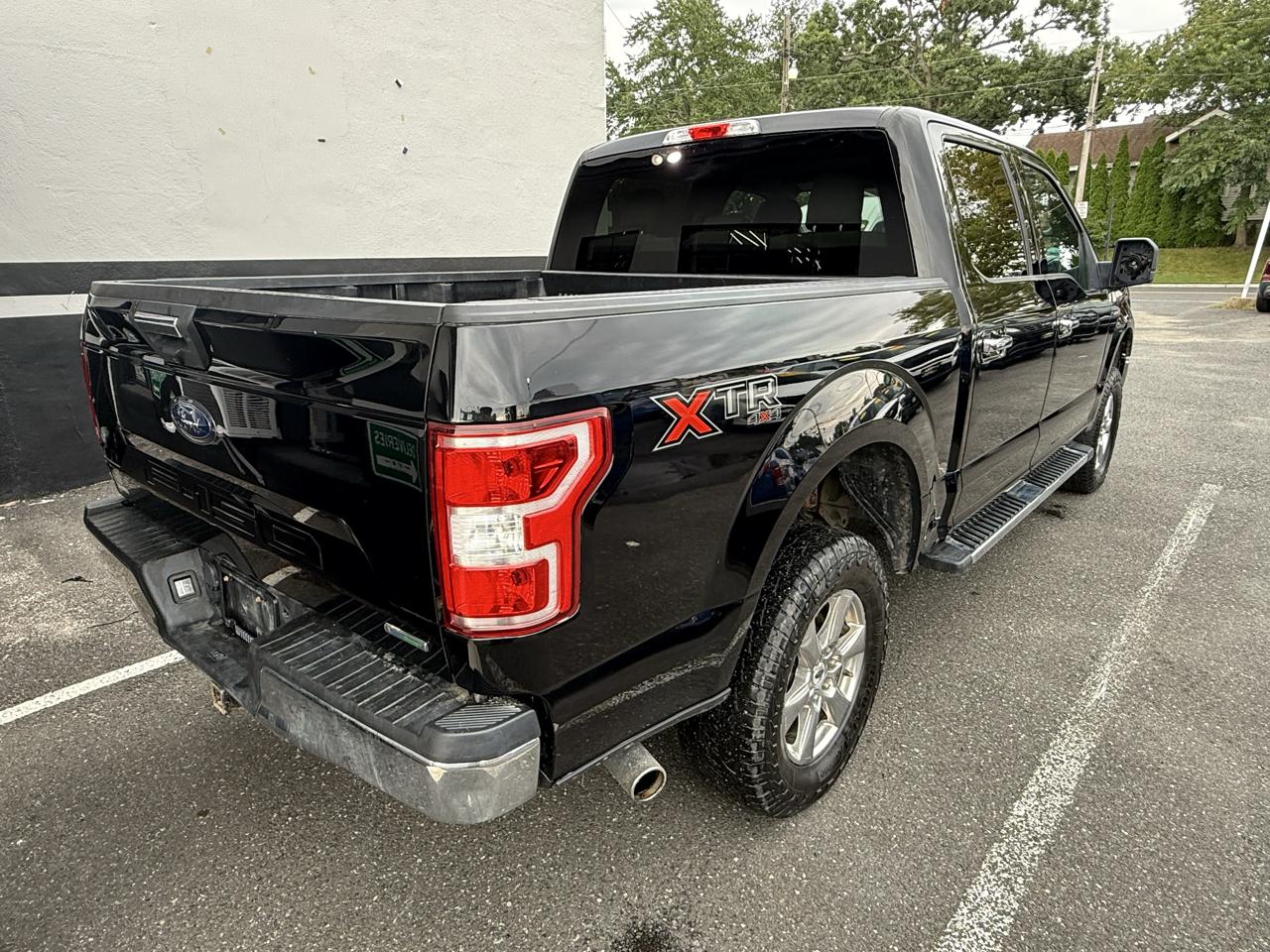 Ford F-150 XLT SuperCrew 5.5-ft. Bed 4WD 2018
