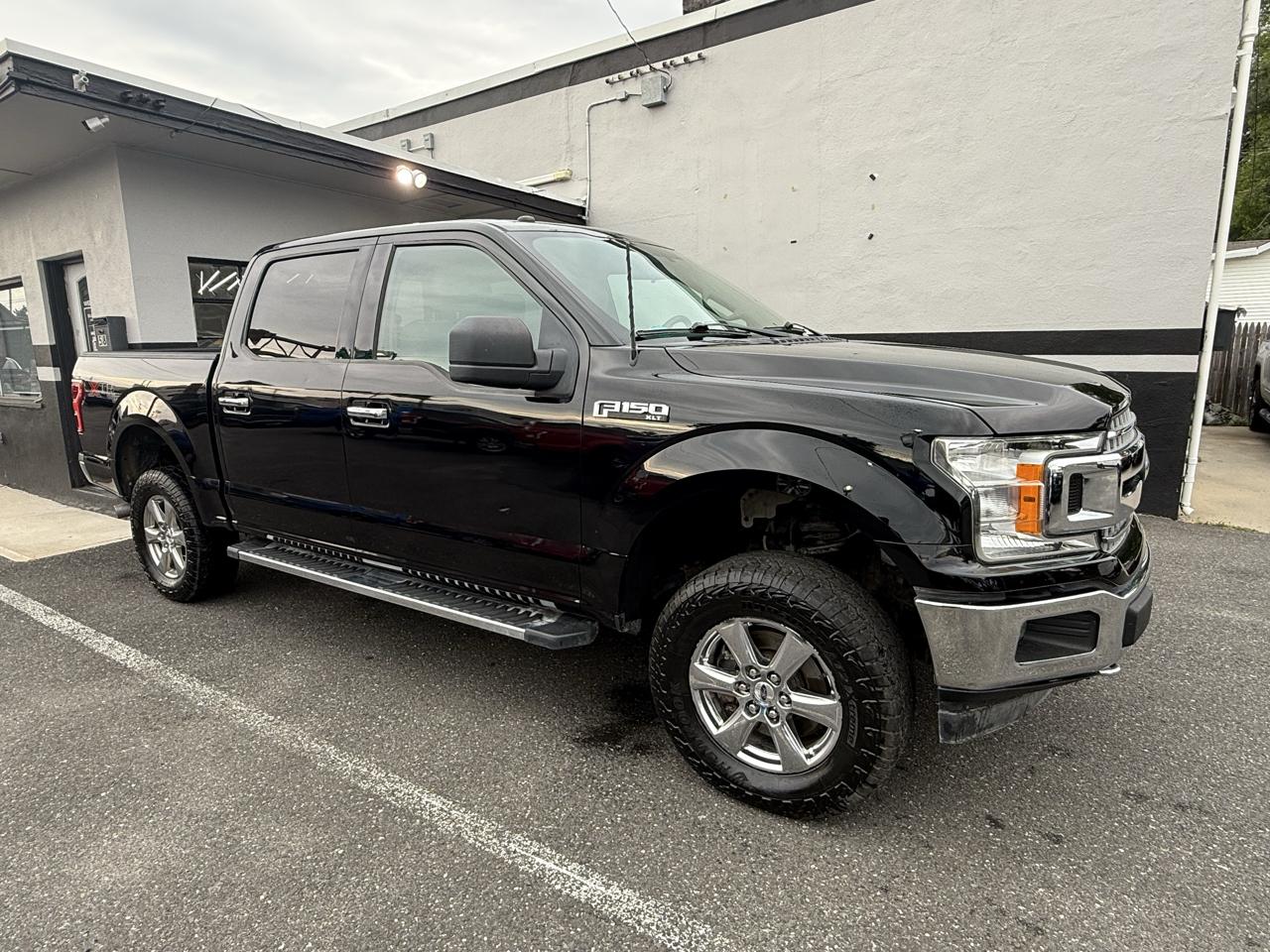 Ford F-150 XLT SuperCrew 5.5-ft. Bed 4WD 2018