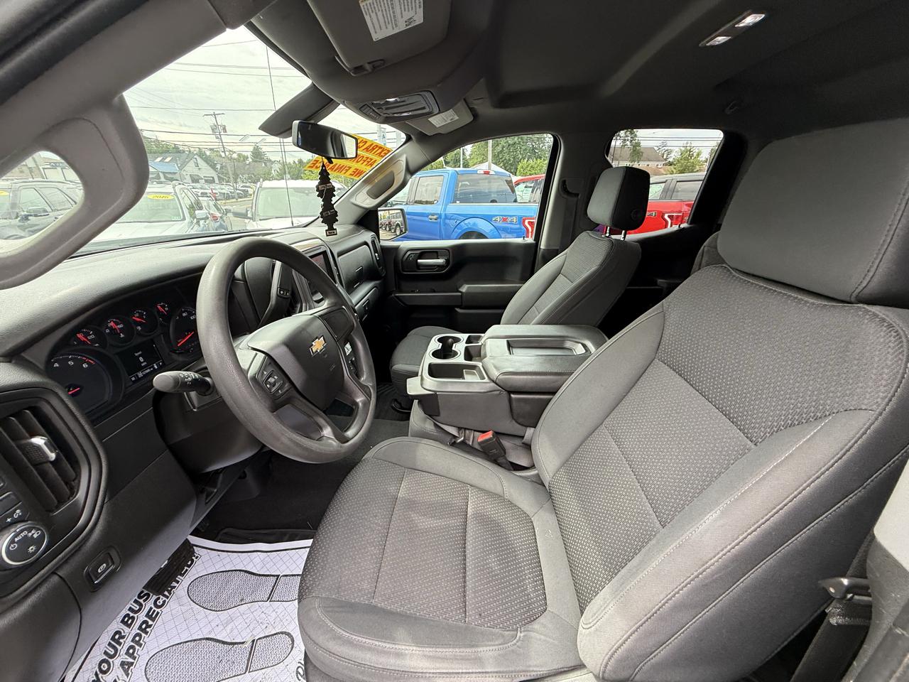 Chevrolet Silverado 1500 Custom Double Cab 4WD 2021