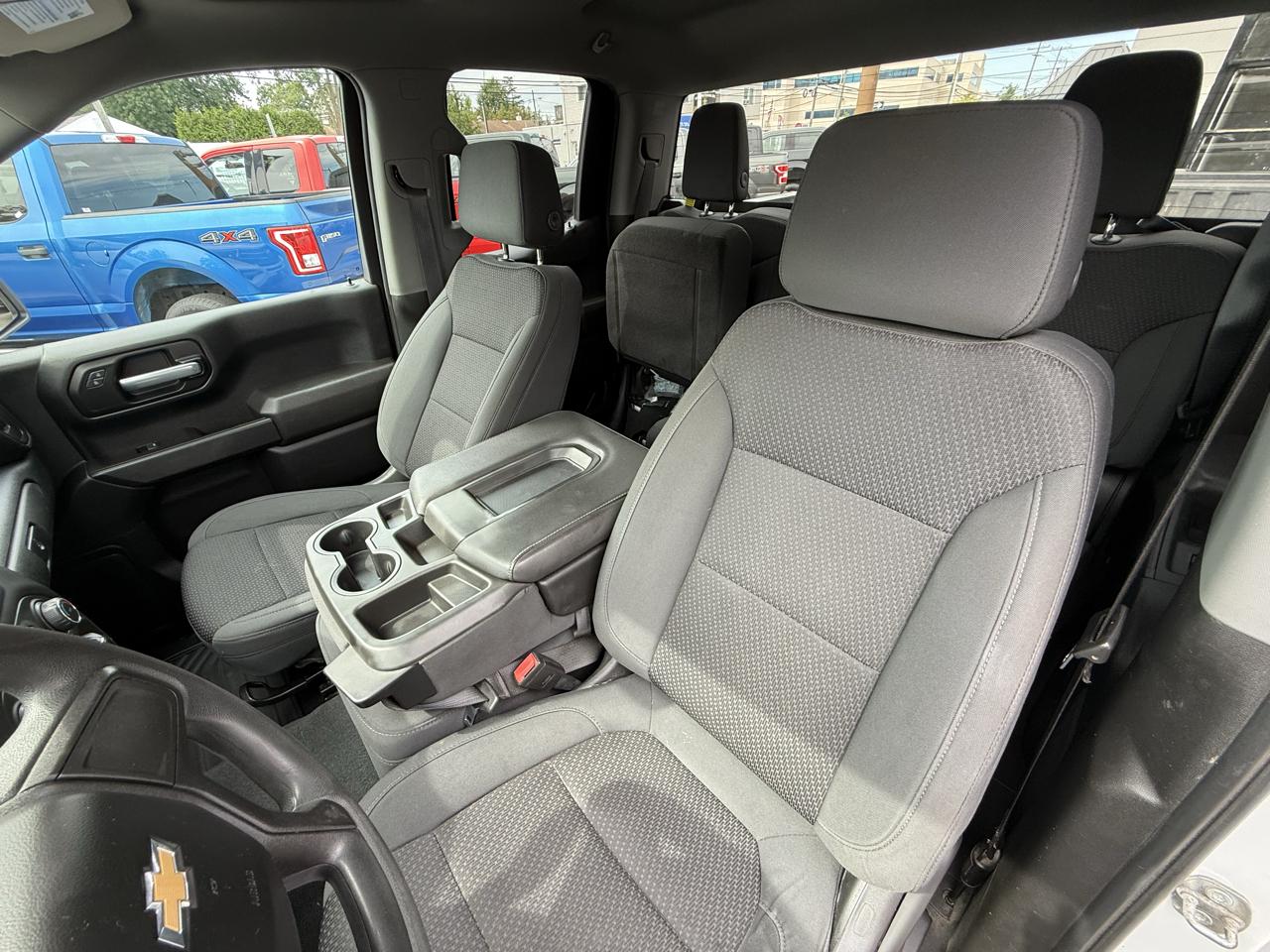 Chevrolet Silverado 1500 Custom Double Cab 4WD 2021