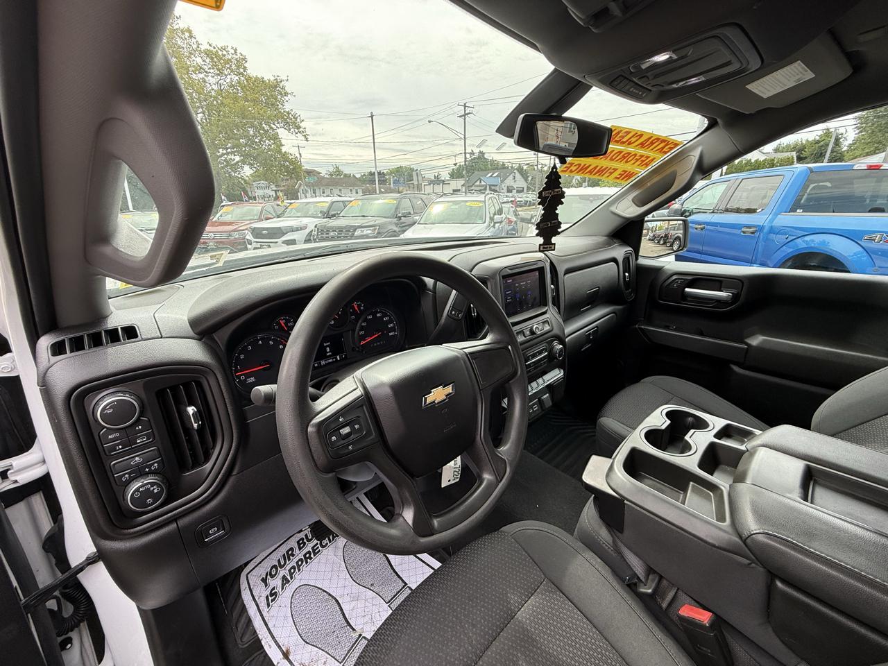 Chevrolet Silverado 1500 Custom Double Cab 4WD 2021