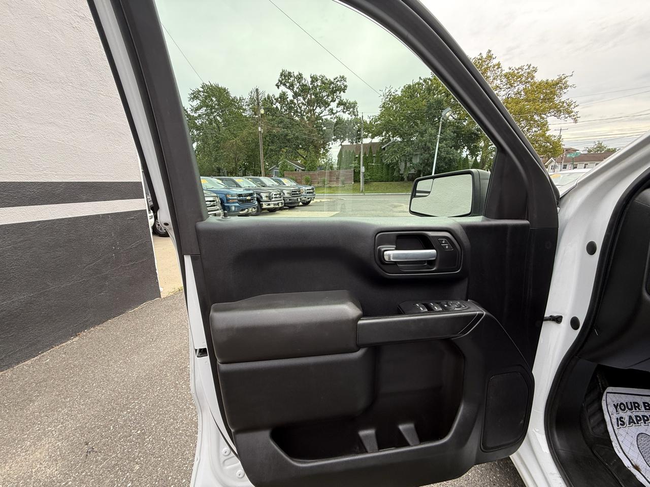Chevrolet Silverado 1500 Custom Double Cab 4WD 2021