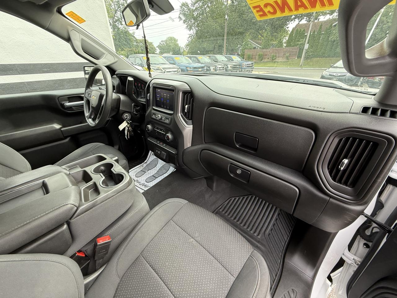 Chevrolet Silverado 1500 Custom Double Cab 4WD 2021