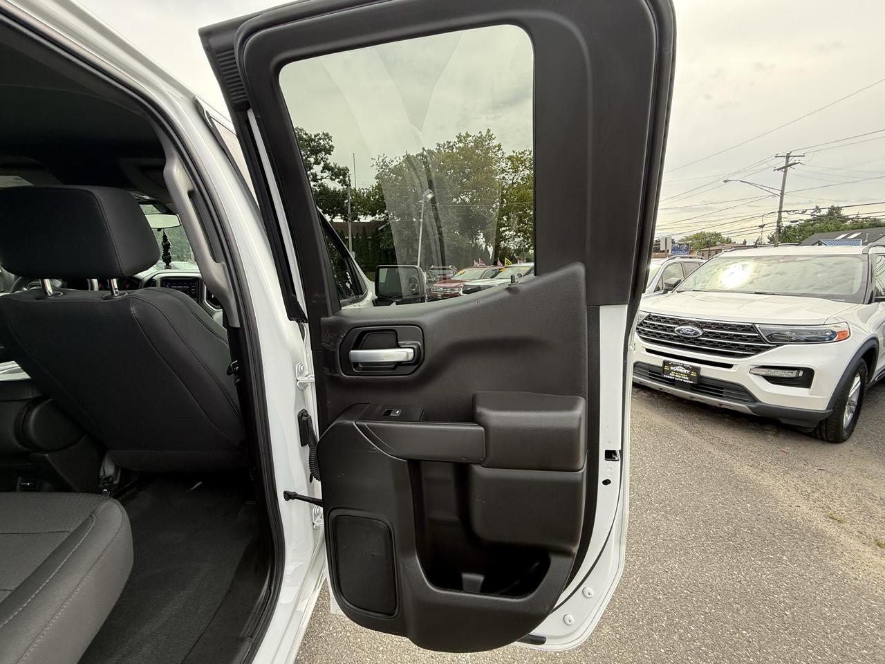 Chevrolet Silverado 1500 Custom Double Cab 4WD 2021