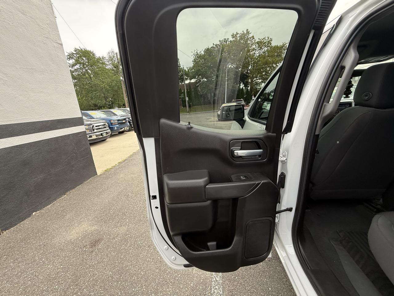 Chevrolet Silverado 1500 Custom Double Cab 4WD 2021