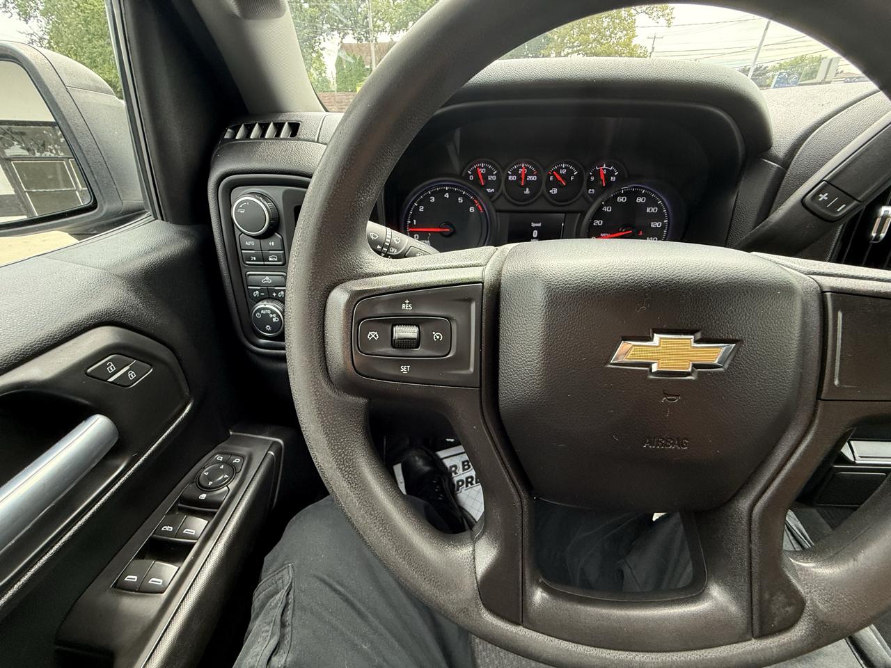 Chevrolet Silverado 1500 Custom Double Cab 4WD 2021