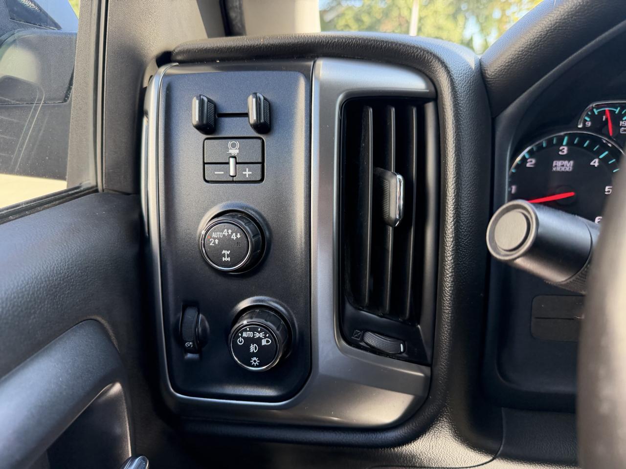 Chevrolet Silverado 1500 LT Crew Cab 4WD 2018