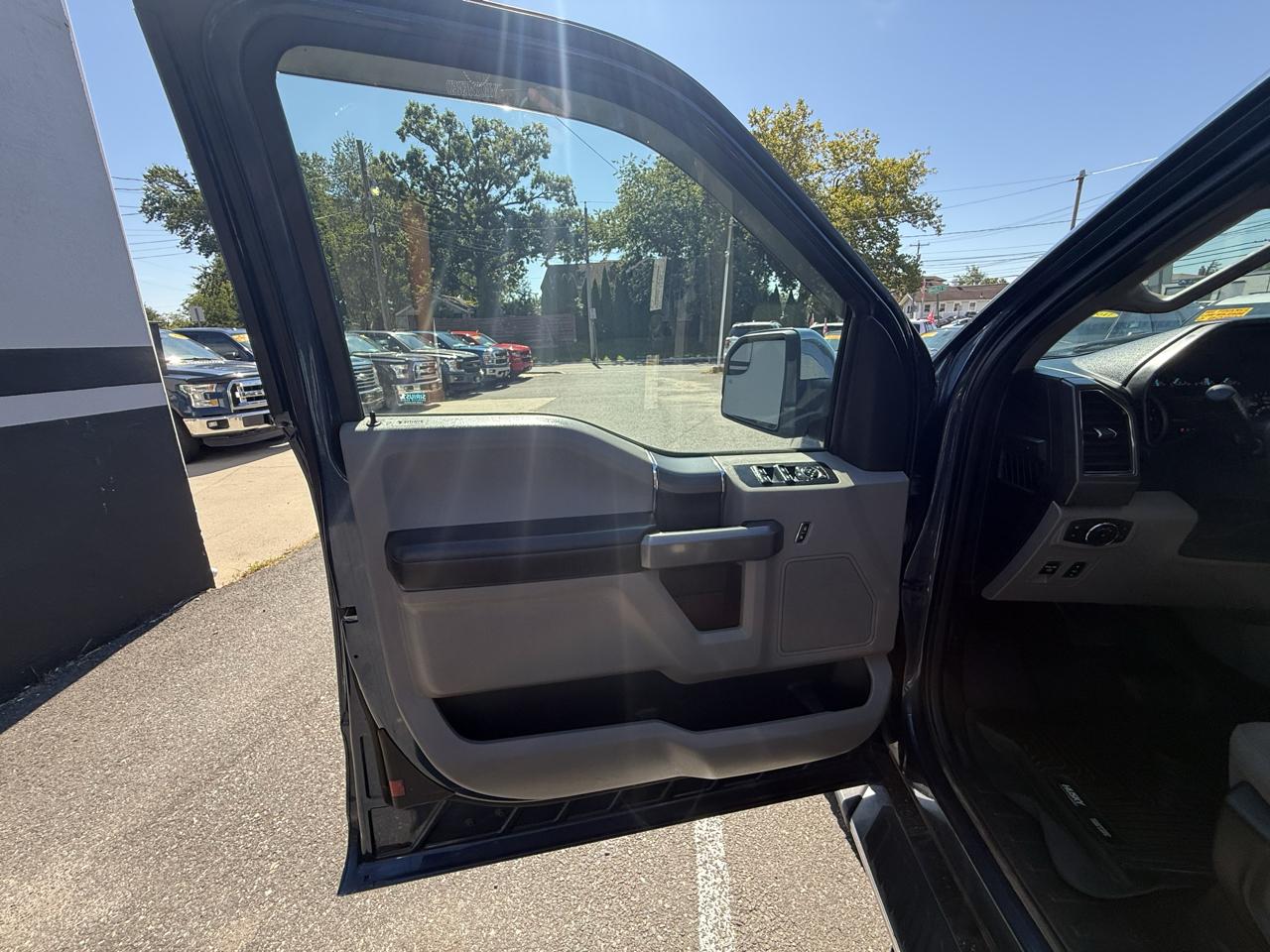 Ford F-150 XLT SuperCrew 6.5-ft. Bed 4WD 2017