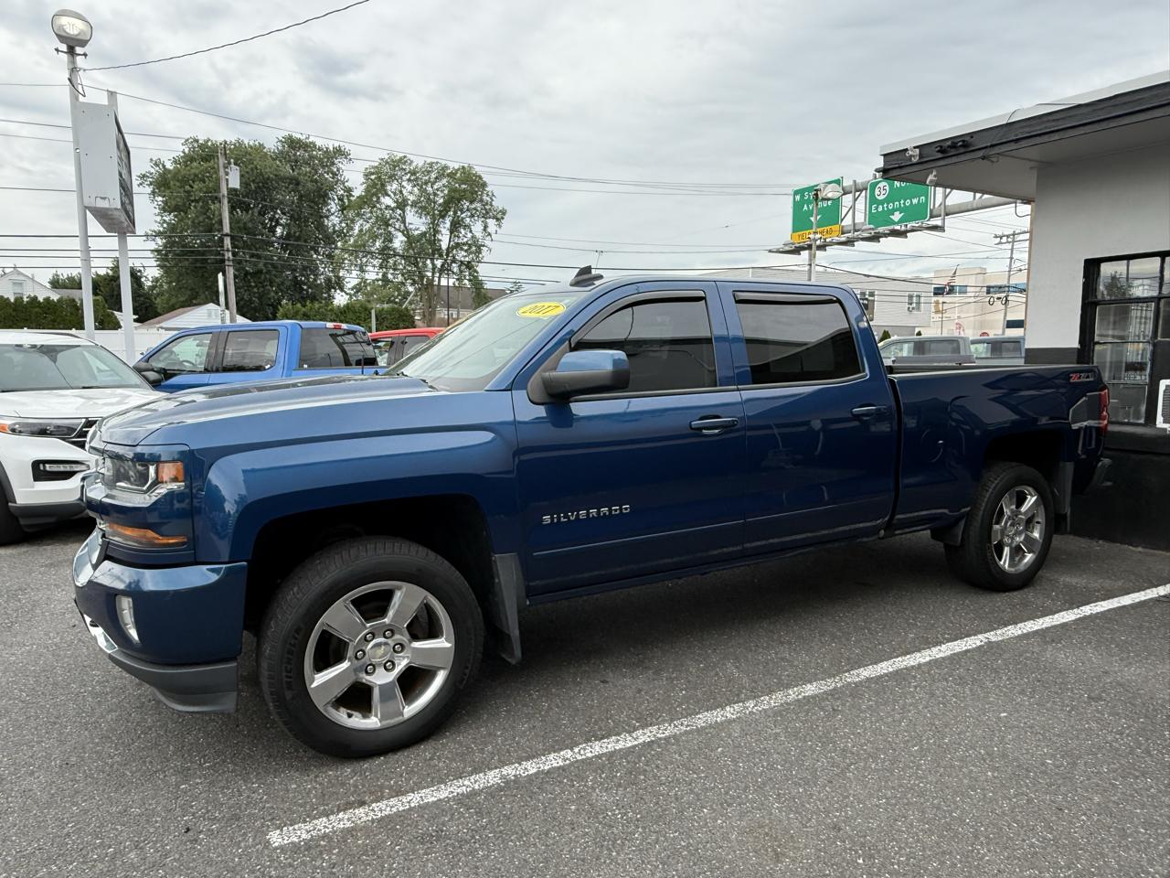 Chevrolet Silverado 1500 LT Crew Cab 4WD 2017