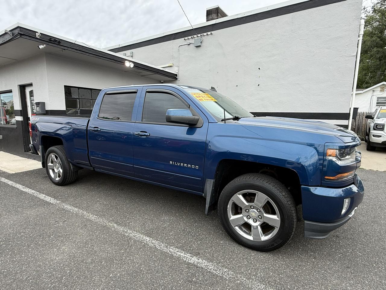 Chevrolet Silverado 1500 LT Crew Cab 4WD 2017