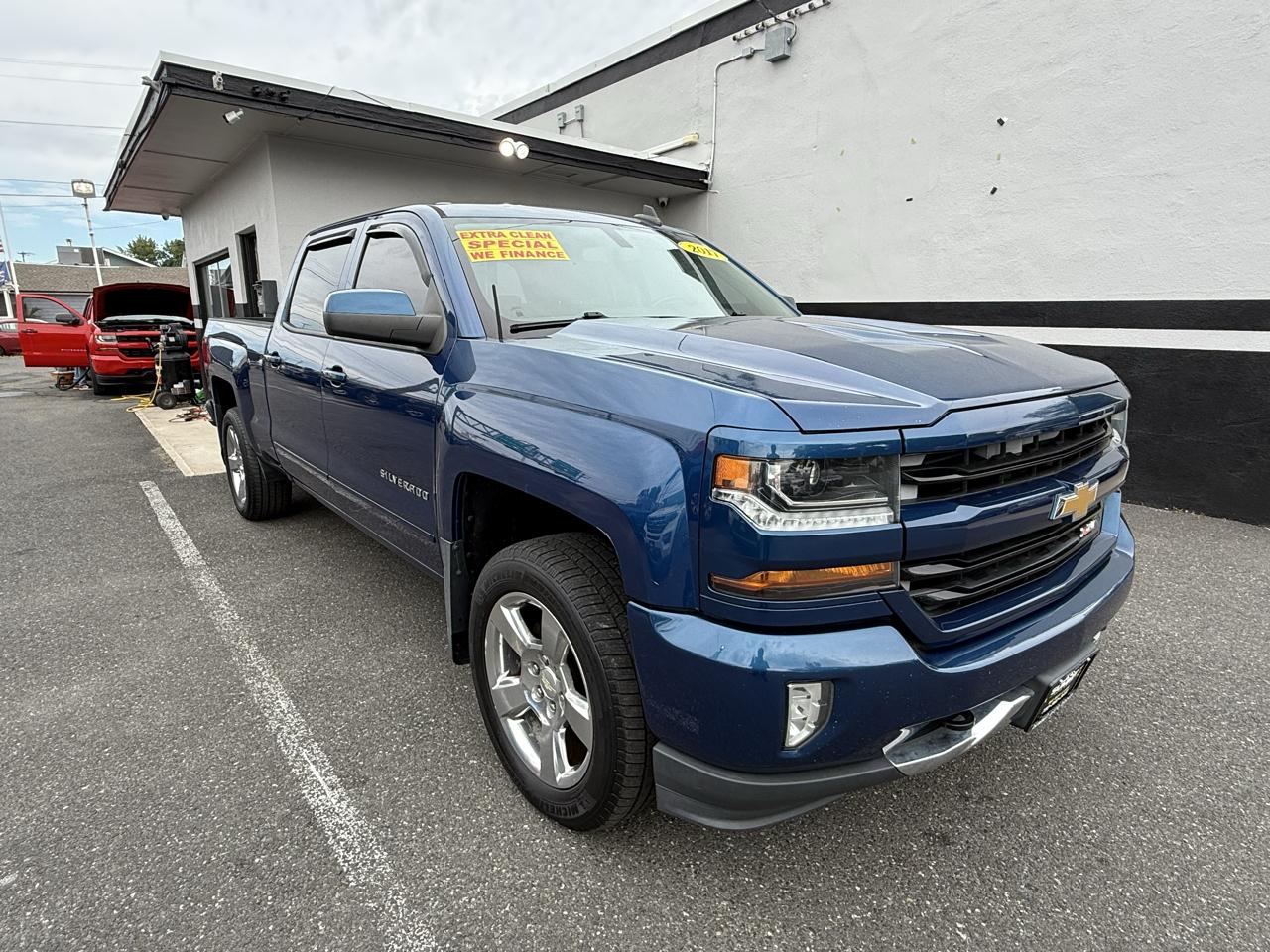 Chevrolet Silverado 1500 LT Crew Cab 4WD 2017