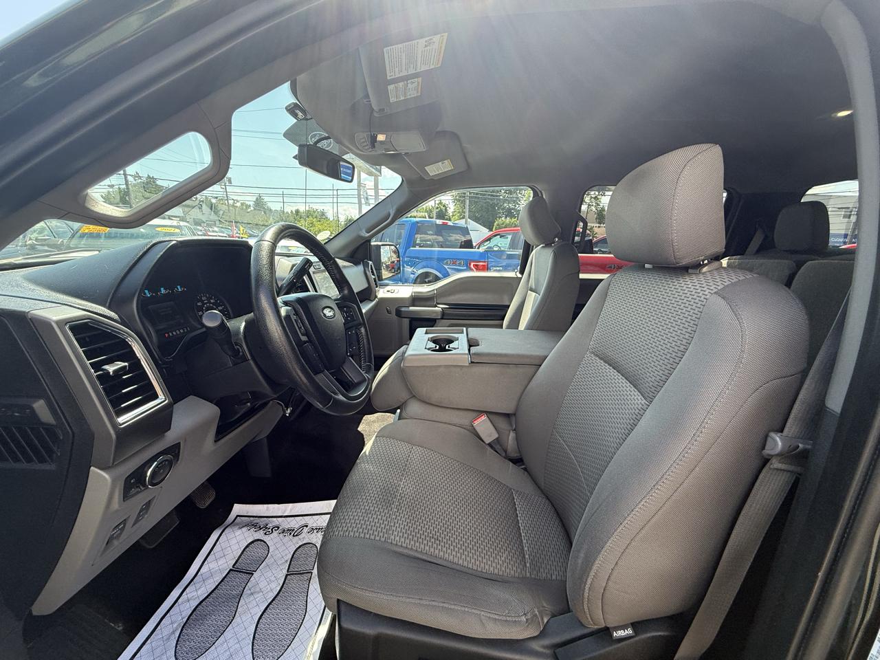 Ford F-150 XLT 4WD 2015