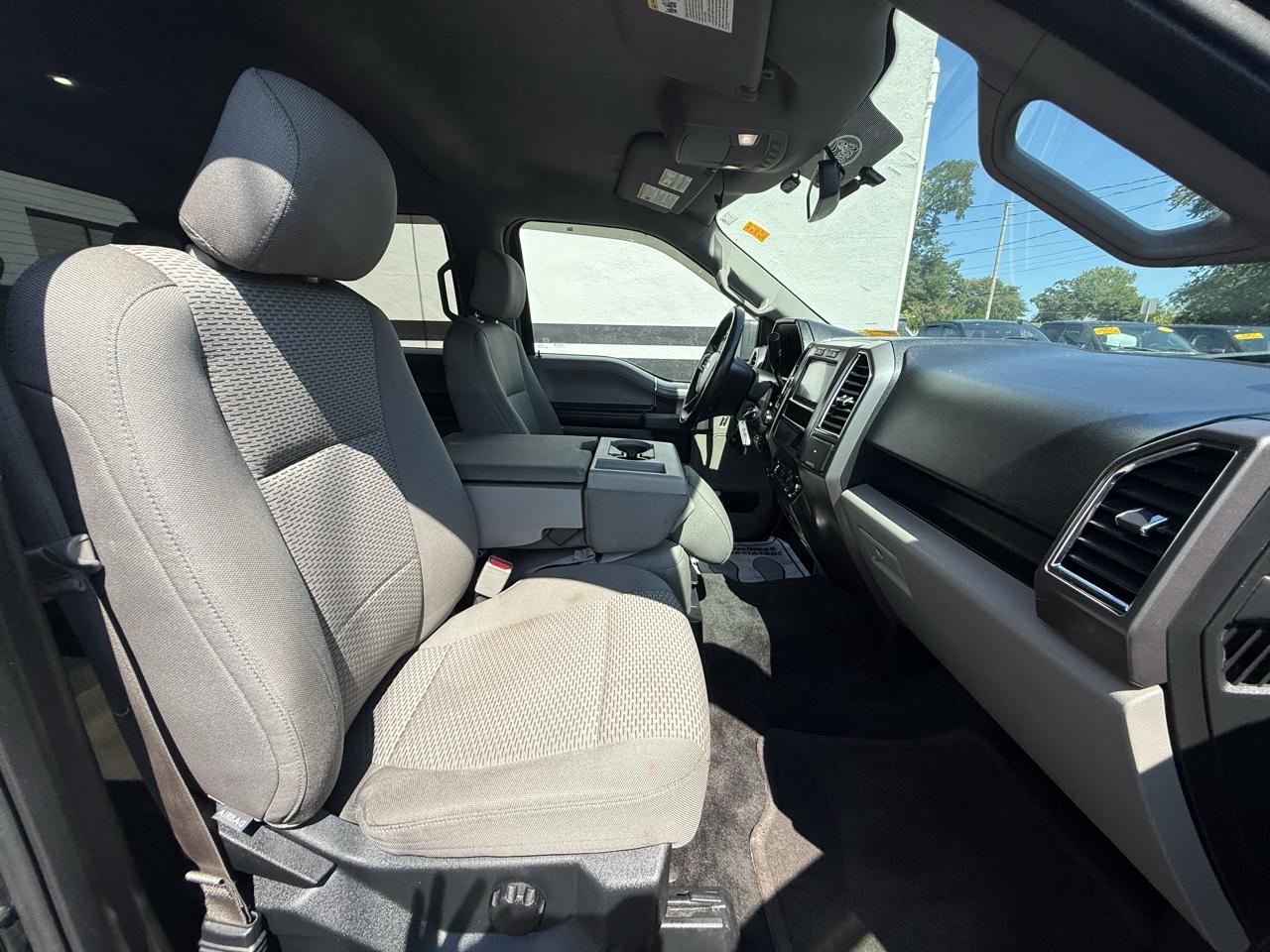 Ford F-150 XLT 4WD 2015