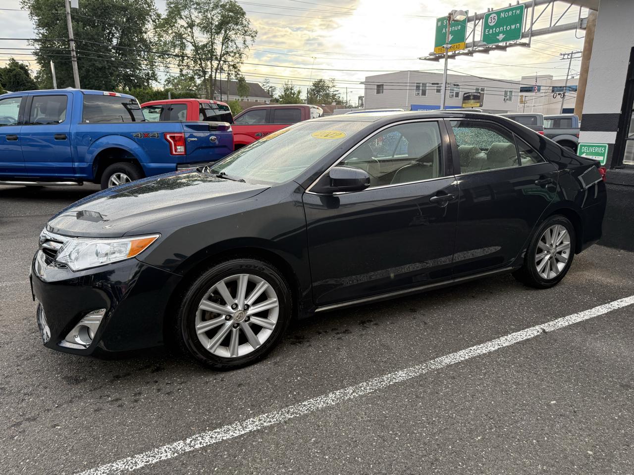 Toyota Camry XLE 2012