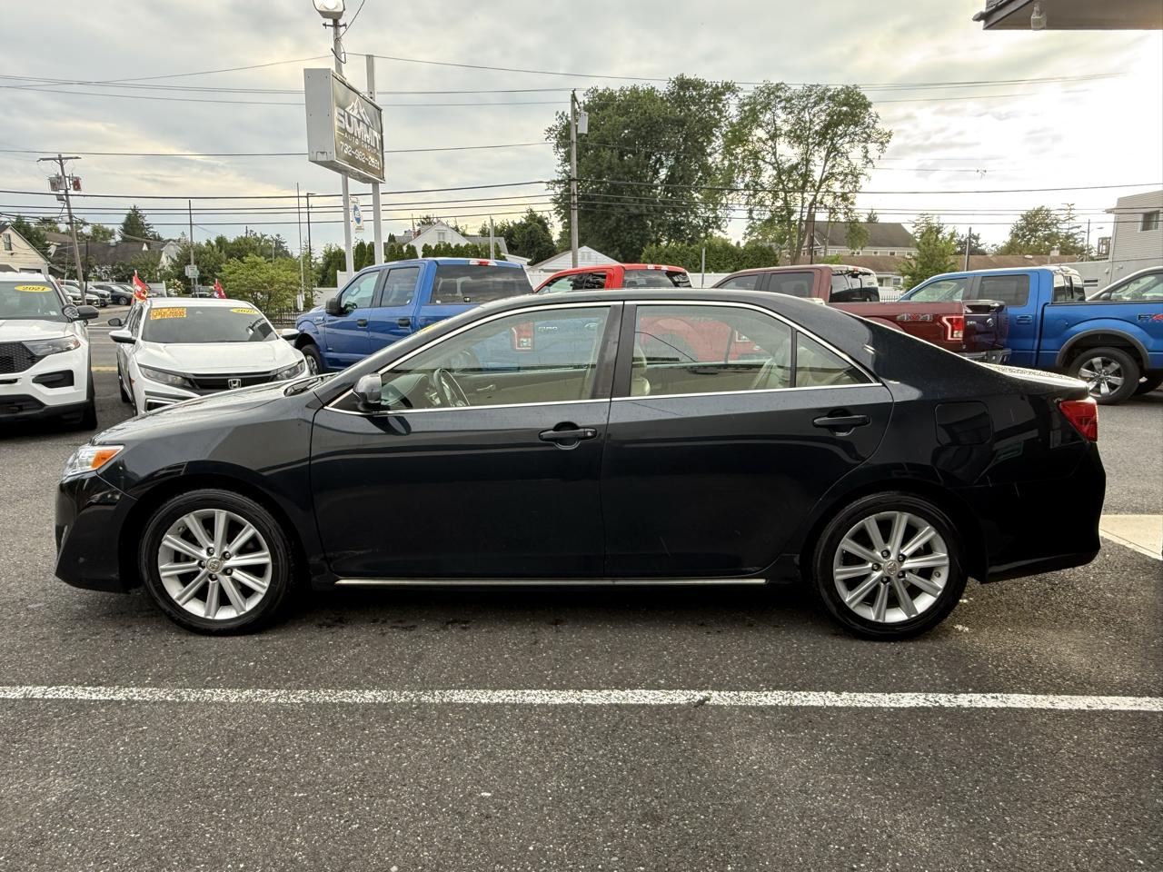 Toyota Camry XLE 2012