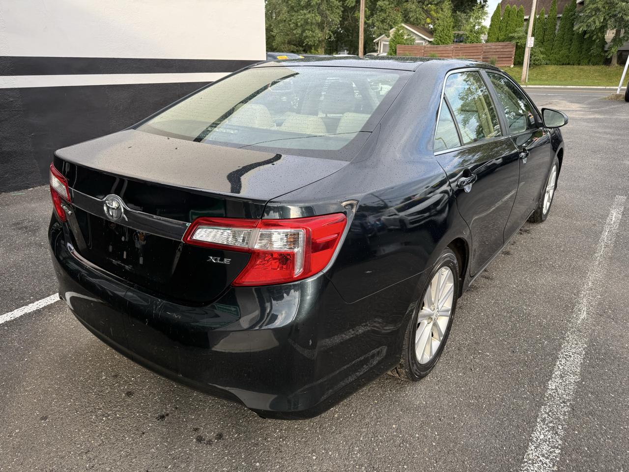 Toyota Camry XLE 2012