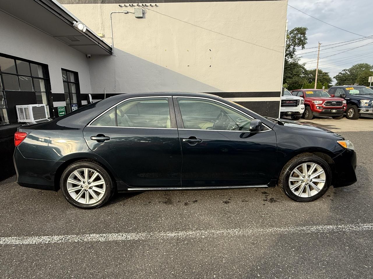 Toyota Camry XLE 2012