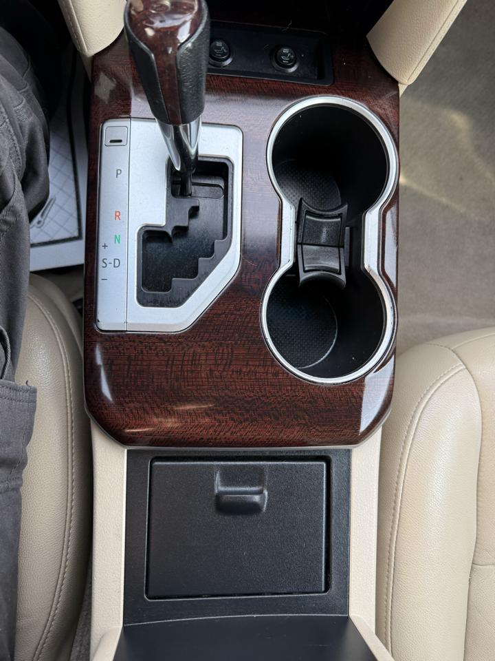 Toyota Camry XLE 2012