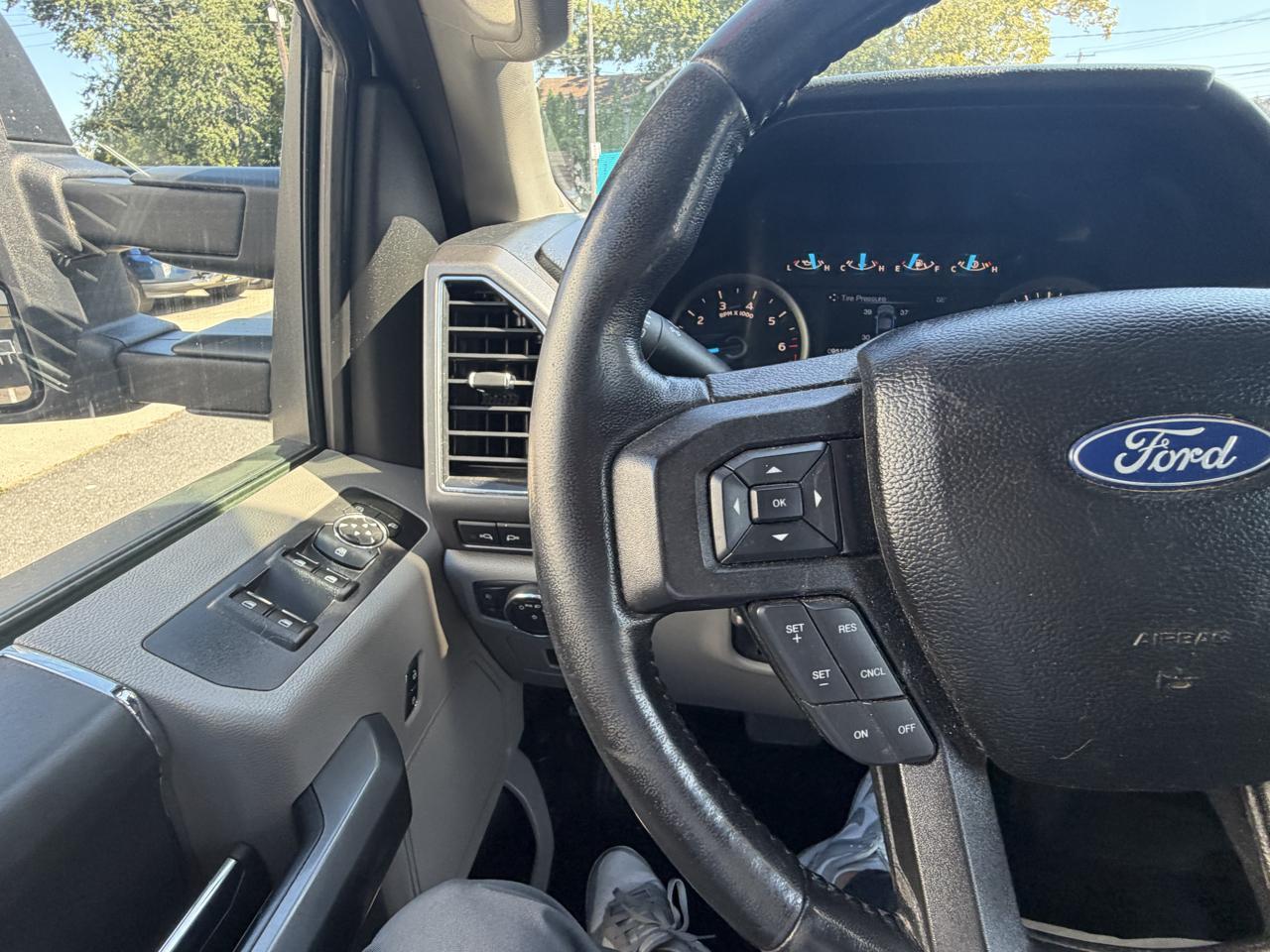 Ford F-150 XLT SuperCrew 6.5-ft. Bed 4WD 2017