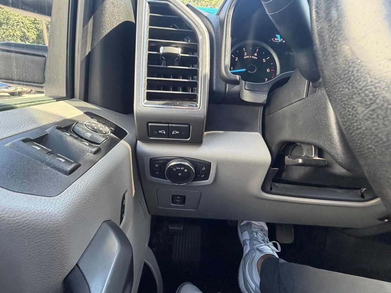 Ford F-150 XLT SuperCrew 6.5-ft. Bed 4WD 2017