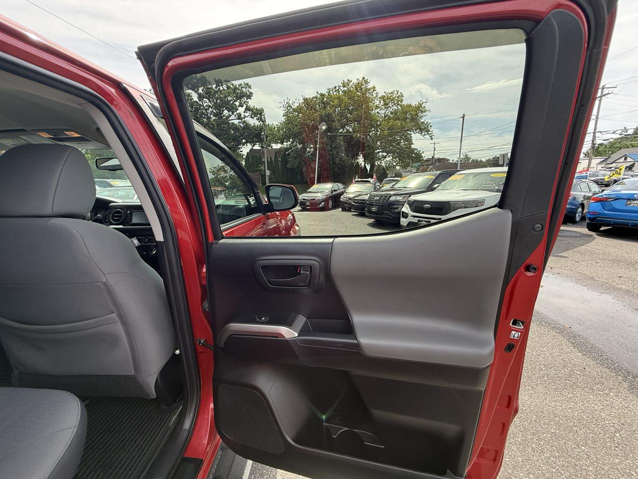 Toyota Tacoma SR5 Double Cab Super Long Bed V6 6AT 4WD 2019