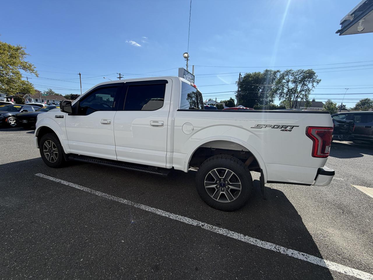 Ford F-150 XLT SuperCrew 6.5-ft. Bed 4WD 2015