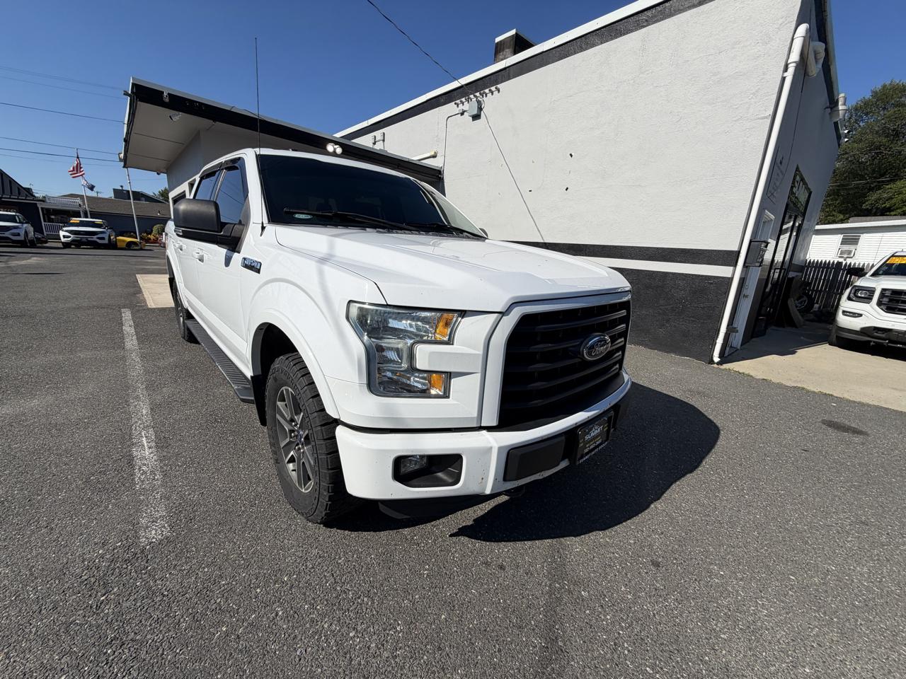 Ford F-150 XLT SuperCrew 6.5-ft. Bed 4WD 2015