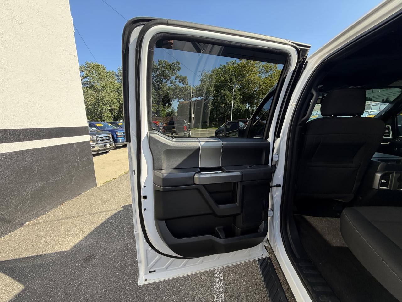 Ford F-150 XLT SuperCrew 6.5-ft. Bed 4WD 2015