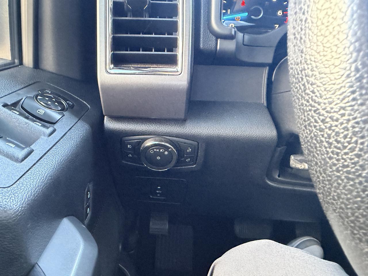 Ford F-150 XLT SuperCrew 6.5-ft. Bed 4WD 2015