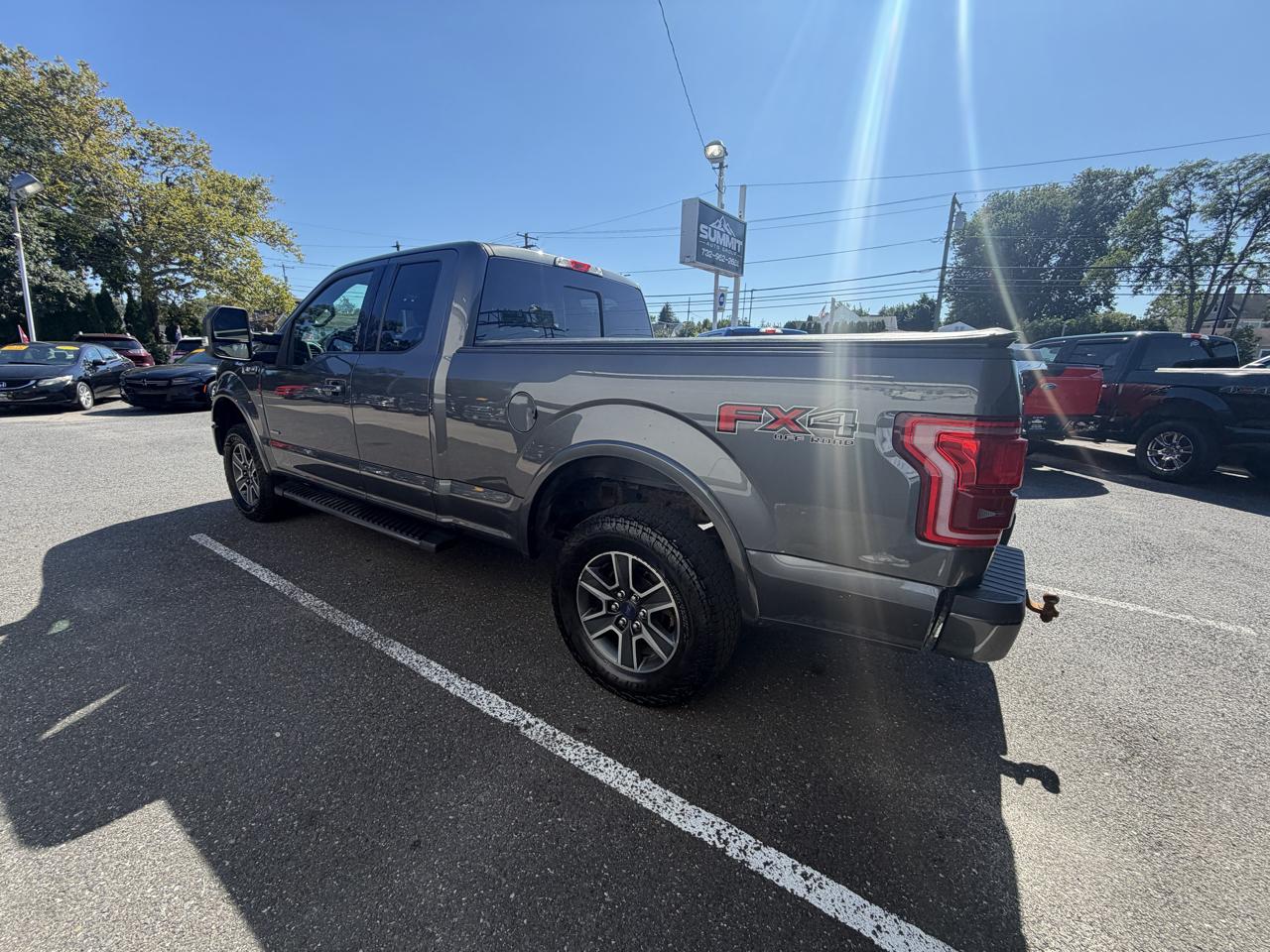 Ford F-150 Lariat SuperCab 6.5-ft. Bed 4WD 2015