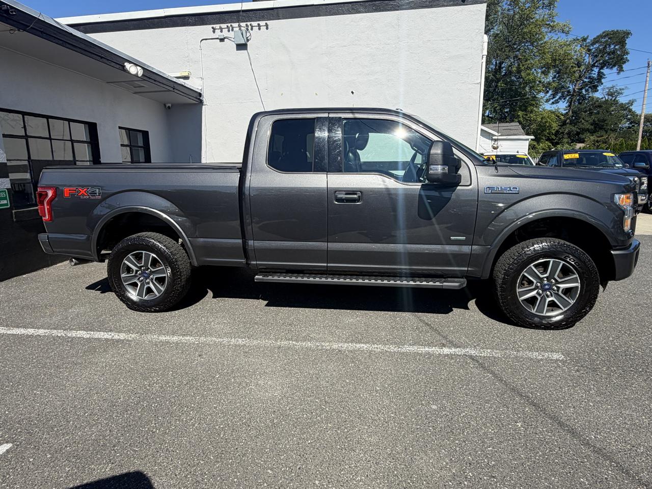 Ford F-150 Lariat SuperCab 6.5-ft. Bed 4WD 2015