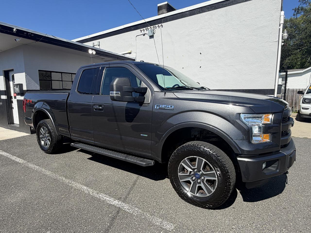 Ford F-150 Lariat SuperCab 6.5-ft. Bed 4WD 2015