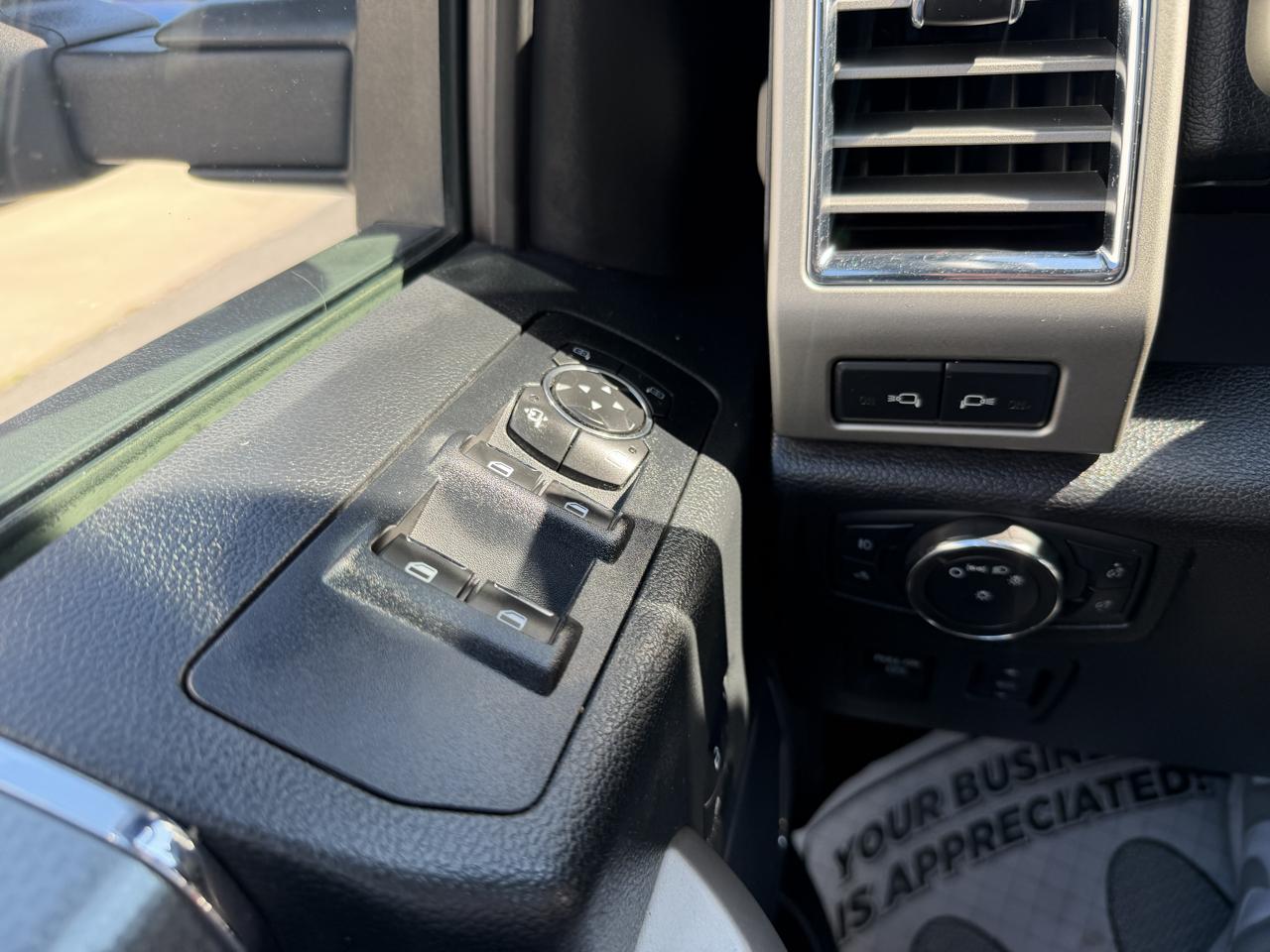 Ford F-150 Lariat SuperCab 6.5-ft. Bed 4WD 2015