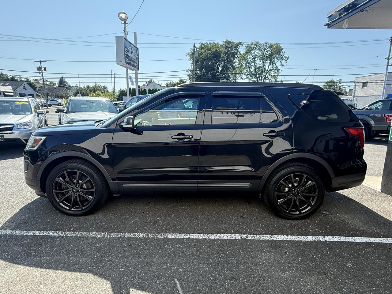 Ford Explorer XLT 4WD 2018