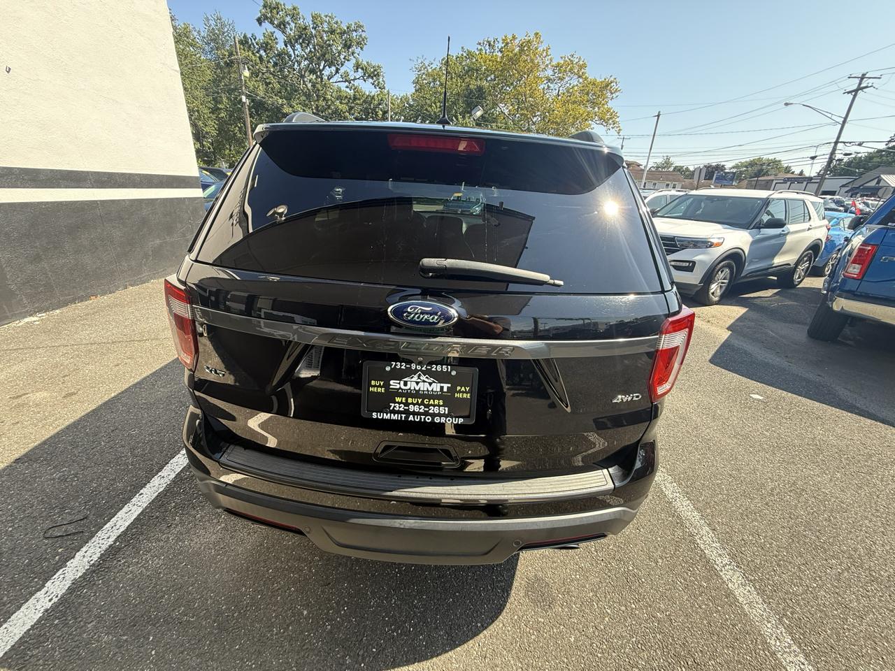 Ford Explorer XLT 4WD 2018
