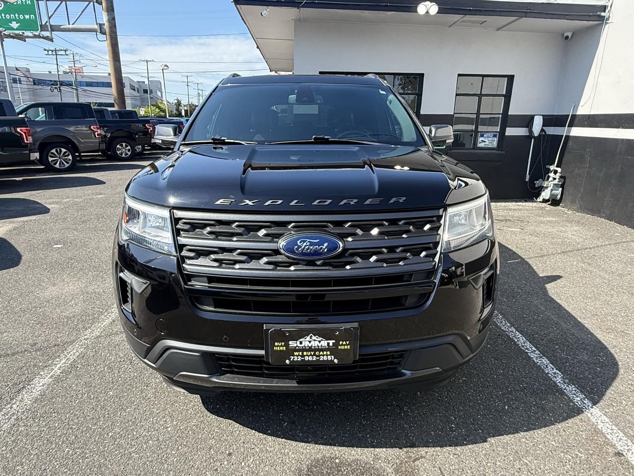 Ford Explorer XLT 4WD 2018