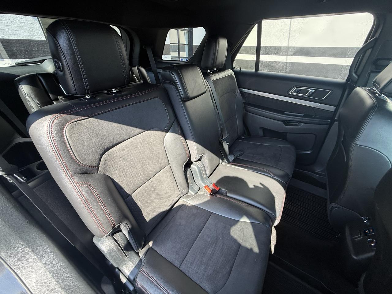 Ford Explorer XLT 4WD 2018