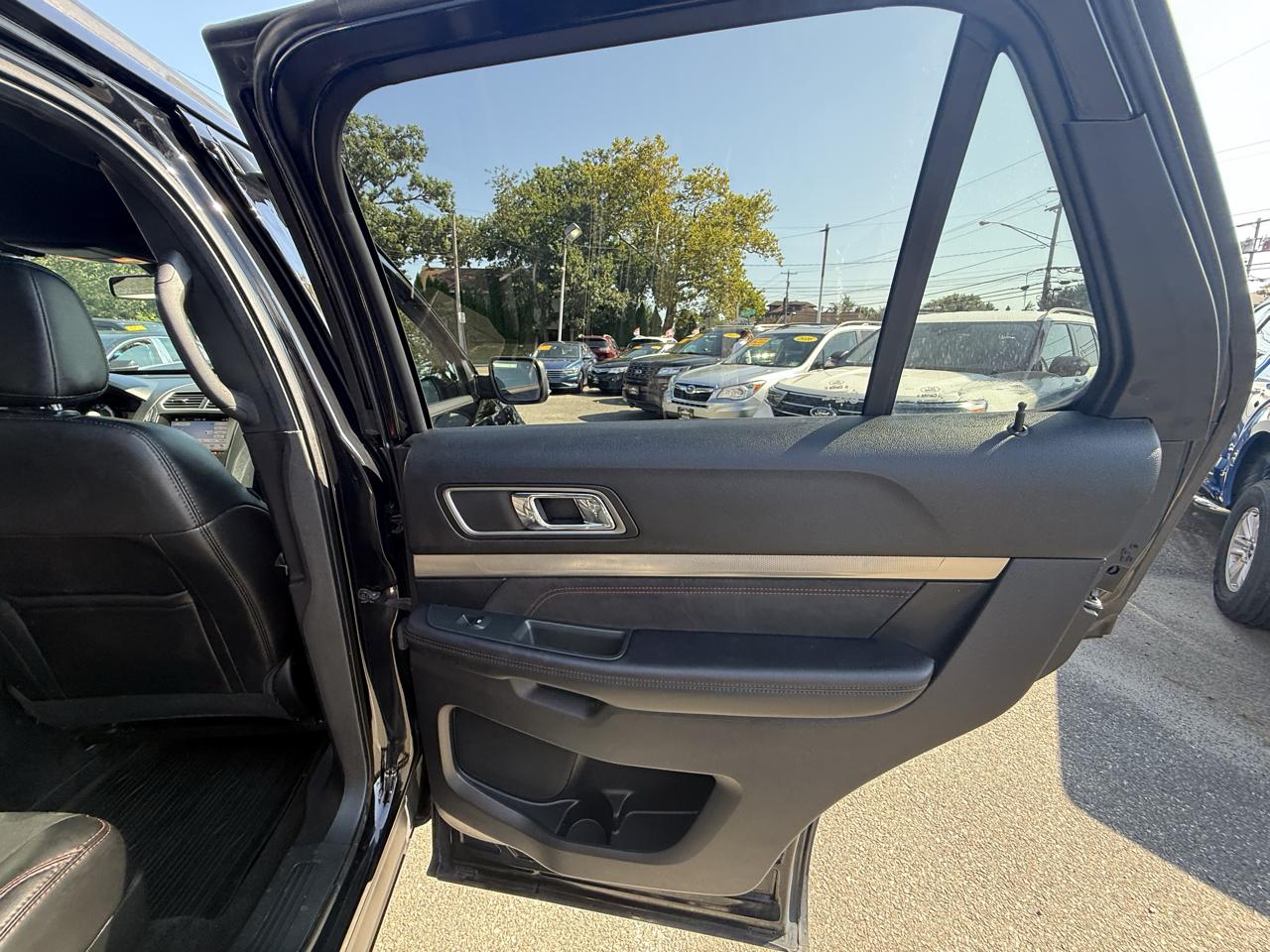 Ford Explorer XLT 4WD 2018