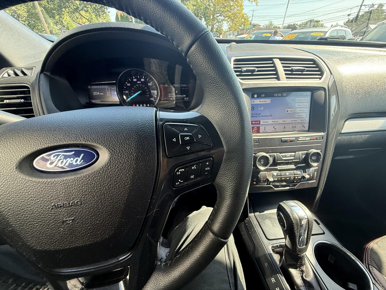 Ford Explorer XLT 4WD 2018