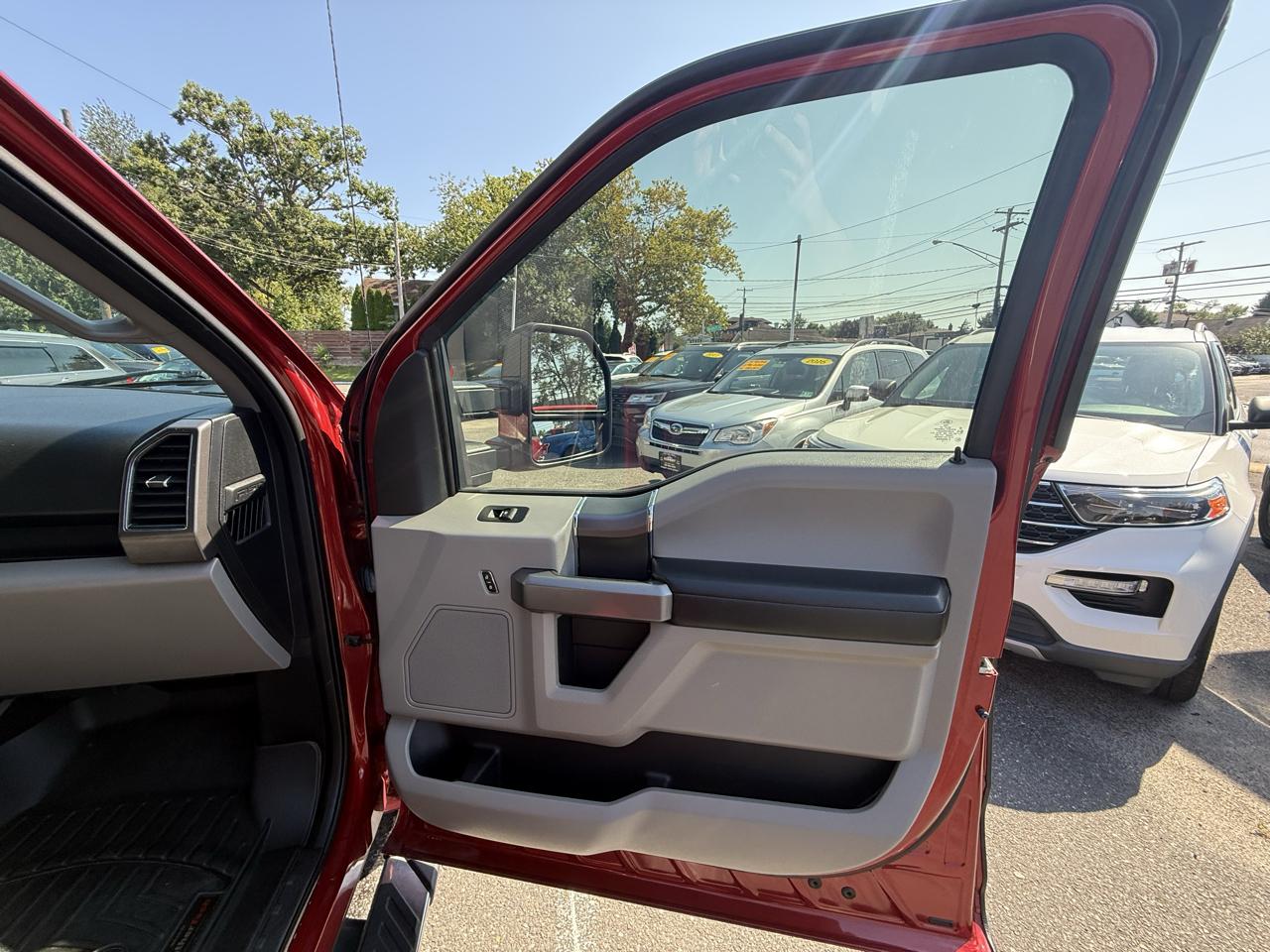 Ford F-150 XLT SuperCrew 6.5-ft. Bed 4WD 2017