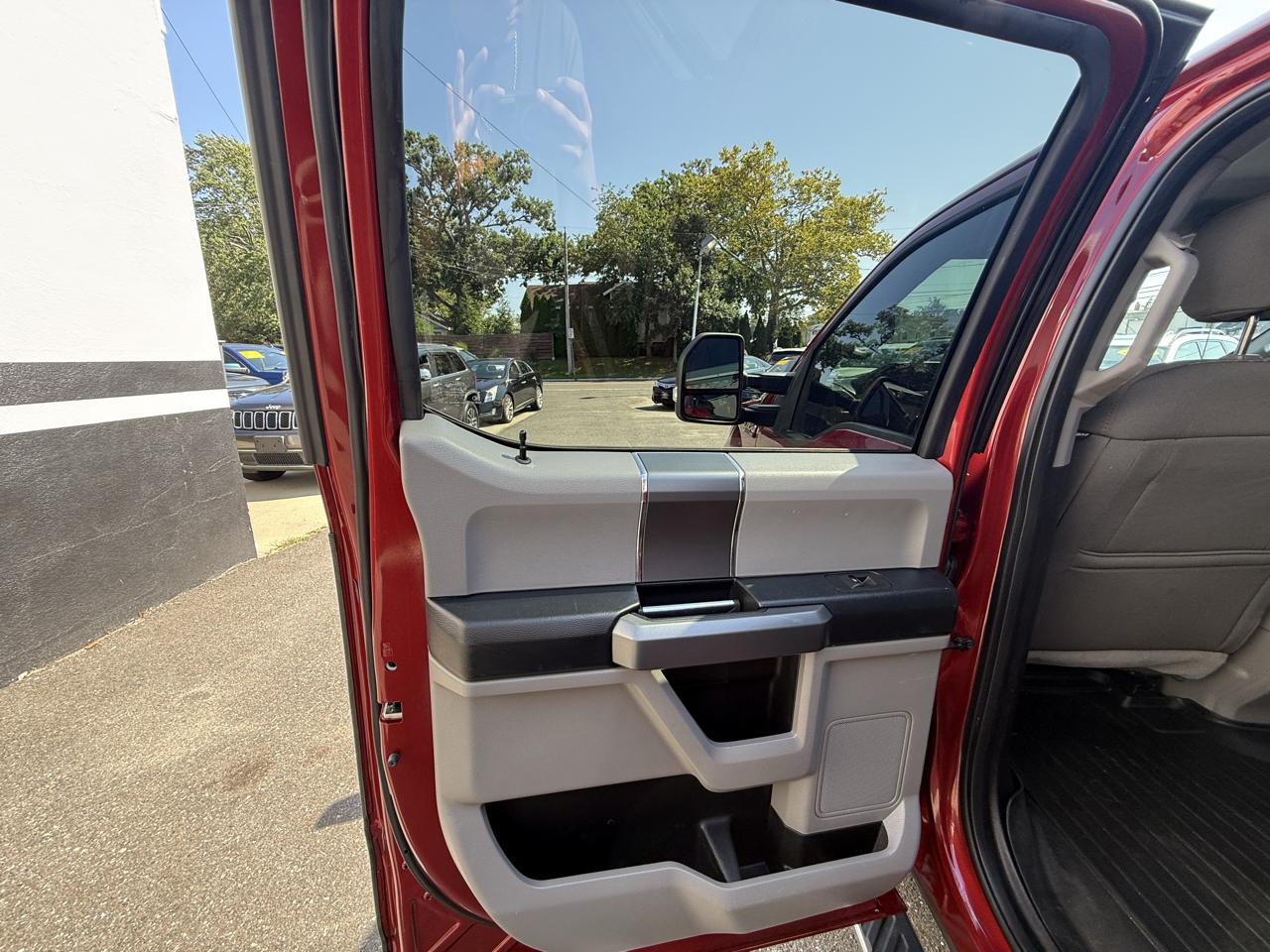 Ford F-150 XLT SuperCrew 6.5-ft. Bed 4WD 2017
