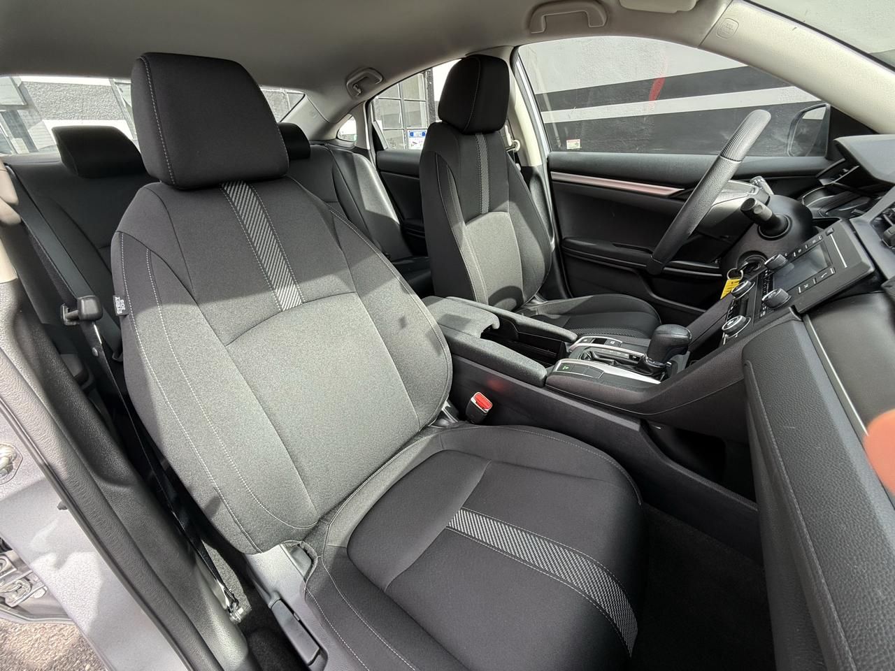 Honda Civic LX Sedan CVT 2016