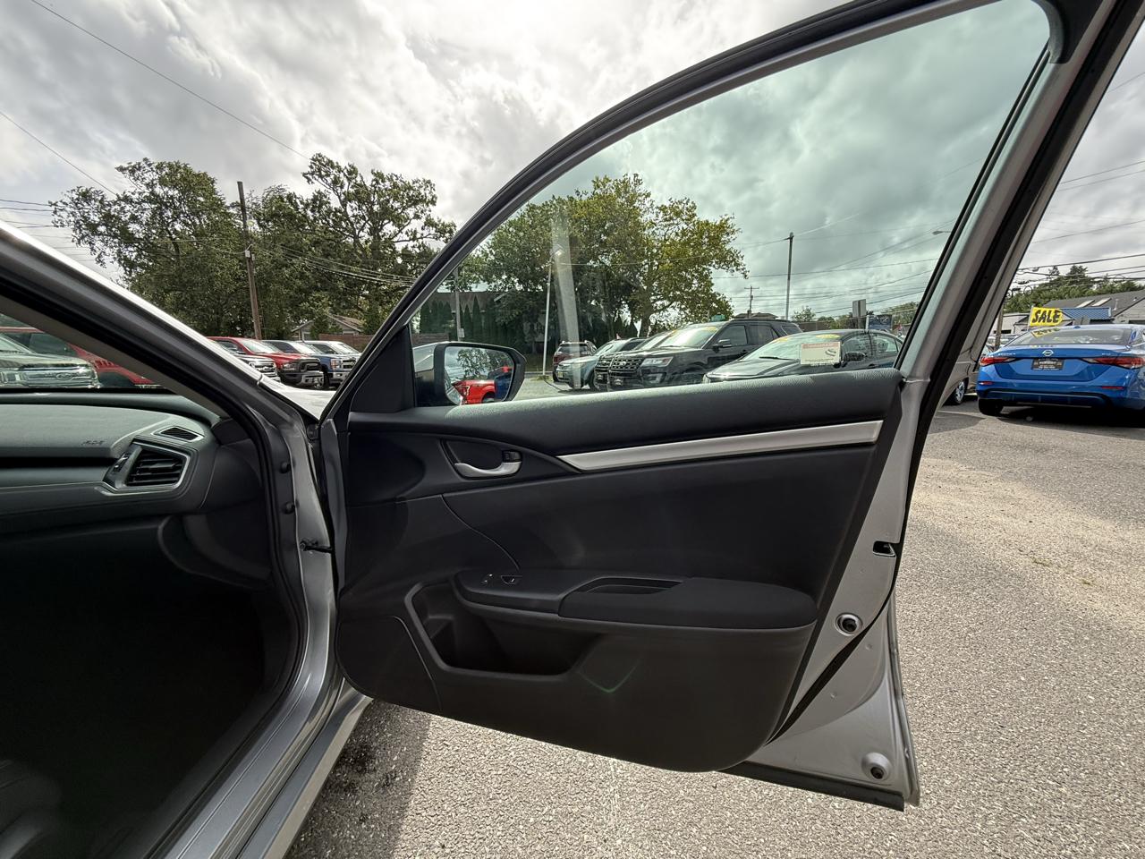 Honda Civic LX Sedan CVT 2016