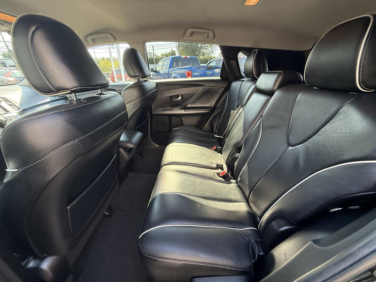 Toyota Venza XLE V6 AWD 2015