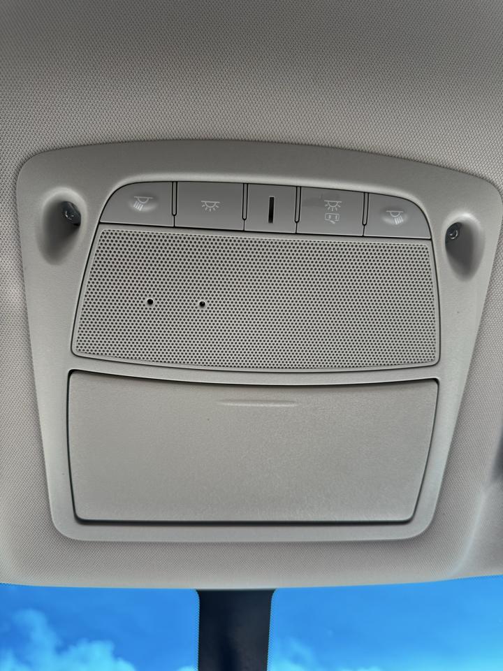 Nissan Pathfinder SV 4WD 2015