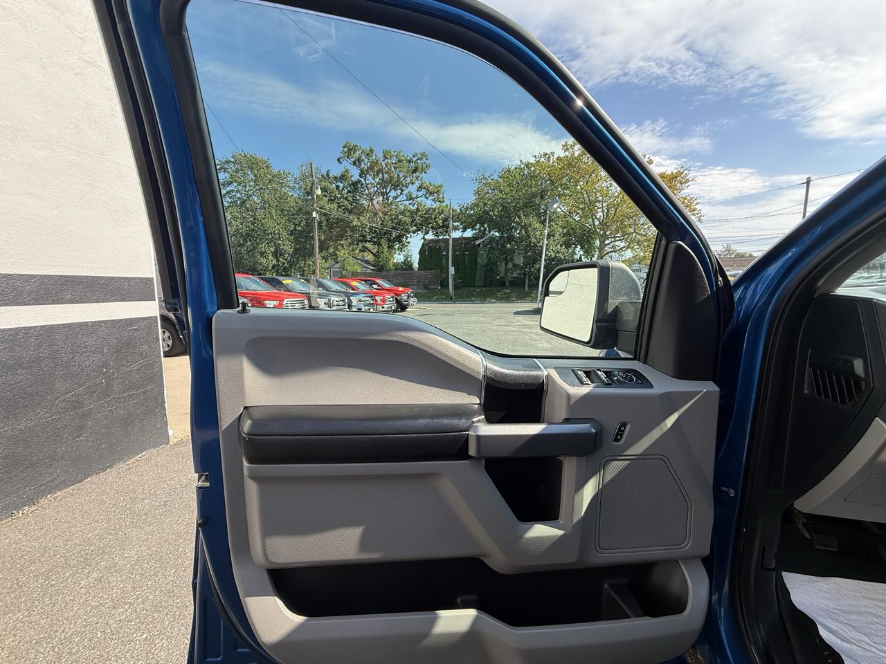 Ford F-150 XLT SuperCrew 6.5-ft. Bed 4WD 2017