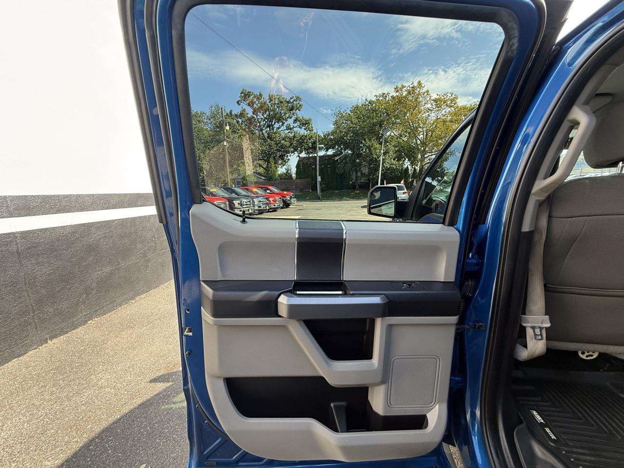 Ford F-150 XLT SuperCrew 6.5-ft. Bed 4WD 2017