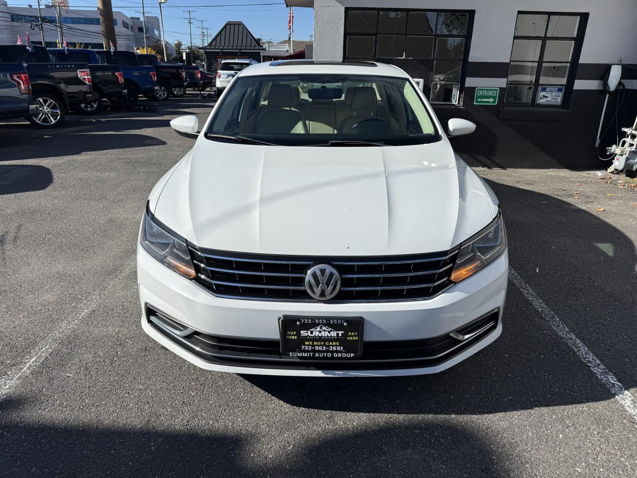 Volkswagen Passat SE PZEV 6A w/ Sunroof & Nav 2016